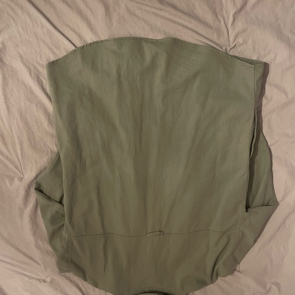 green button up - Picture 2 of 2